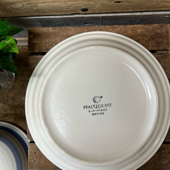 Vintage Pfatlzgraff Rio Round Butter/Cheese Dish with Lid - Picture 6 of 6